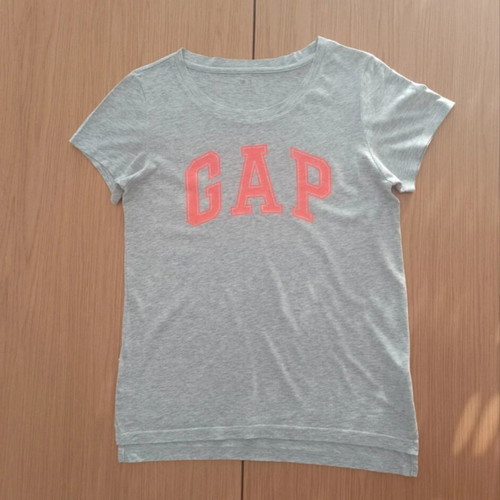 Gap women's T-shirt set size S, like new, multicolor