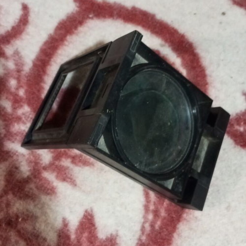 Magnifying glass 4 inch with stand like new