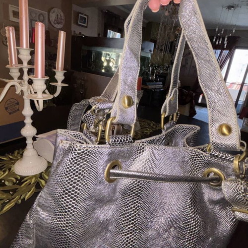 Totem shoulder bag silver like new vintage