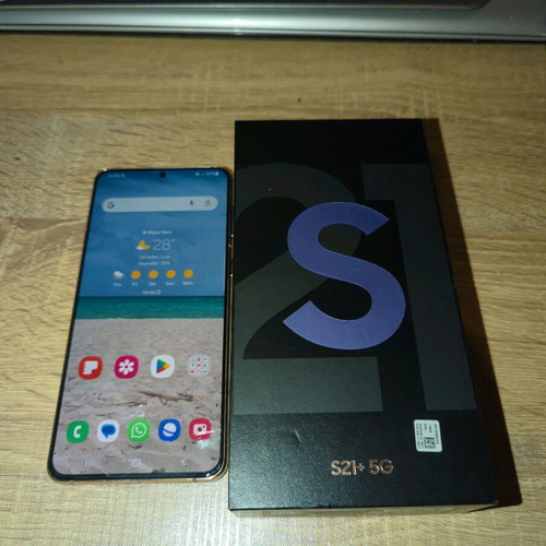 Samsung Galaxy S21+ 5G used, 128GB, slight damage on back