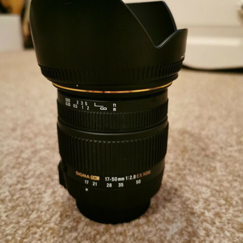 Sigma 17-50mm f/2.8 EX DC OS HSM lens for Nikon DX like new