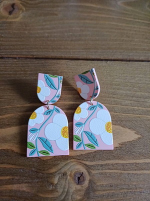 Earrings new, colorful, very lightweight