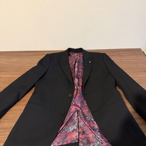 Men's suit Zen & Zen new size 48 black and red