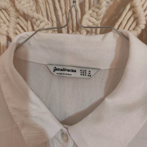 Stradivarius white shirt with ruffles like new