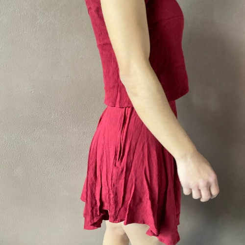 Skirt and blouse set lightly worn