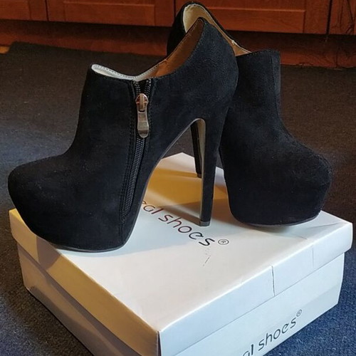Black high heel ankle boots with 15cm stiletto heel like new, size 38