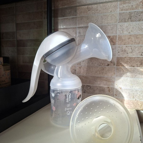 Nuk Jolie Manual Breast Pump like new
