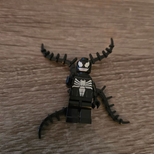 Custom Minifigure Venom Marvel inspired like new