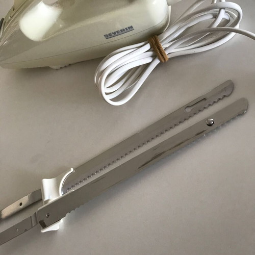 Severin EM3965 electric knife used 100W