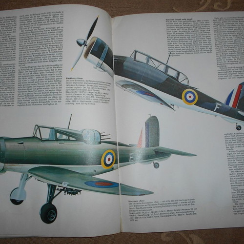 Album of World War II warplanes and aircraft carriers used, German edition 64 pages