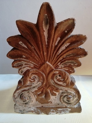 Akrokeramo used, rare 1920s decorative architectural ornament