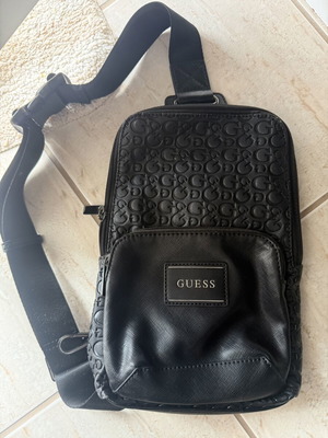 Guess men's bag like new, black