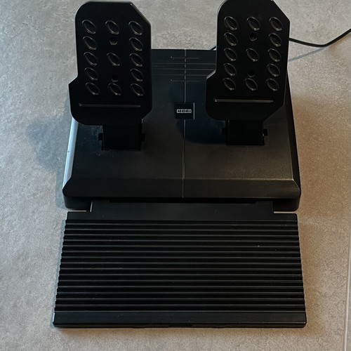 Hori Racing Wheel Apex for PC, PS3, PS4, like new