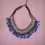 Necklace like new, blue