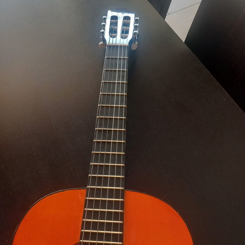 Guitar 3/4 used with damage on one tuning key