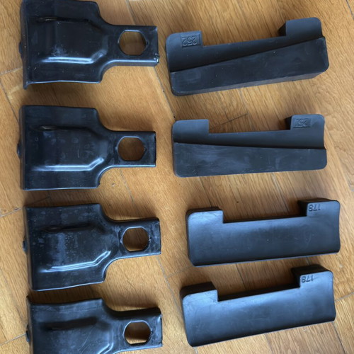 Thule Kit 1829 for Renault Megane IV