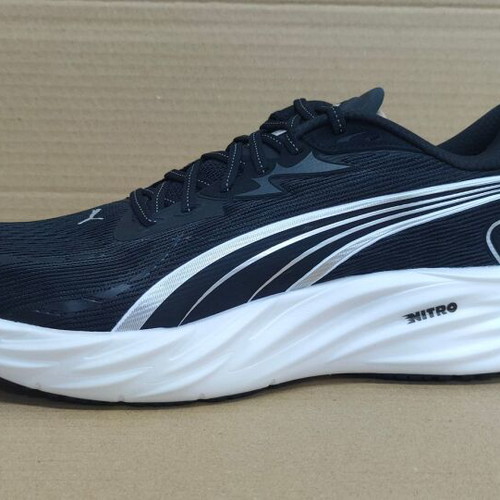 Puma Velocity NITRO 4 athletic shoes new, size 47, black-white
