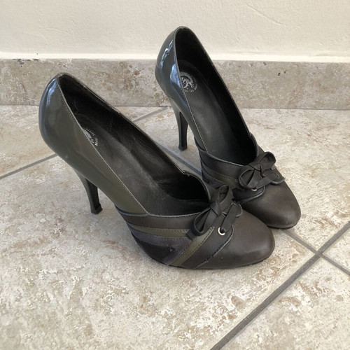 Diesel green pumps size 37 like new