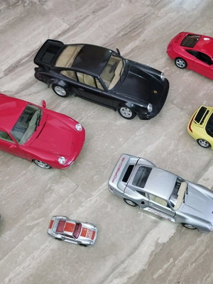 Ιταλικές σιδερένιες μινιατούρες Burago 1/18 Porsche Carrera μεταχειρισμένες, σετ 6
