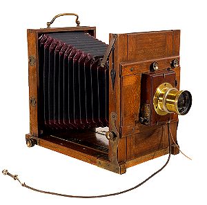 Παλιά ξύλινη φωτογραφική μηχανή του 1908