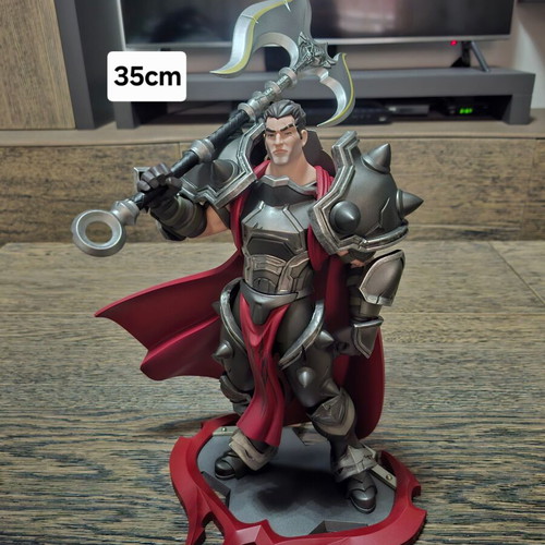 Darius XL figure from League of Legends 35cm like new with box