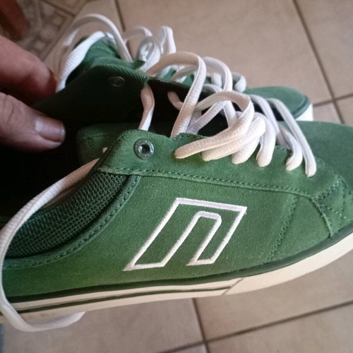 Athletic shoes new, brand xdye, green, size 42