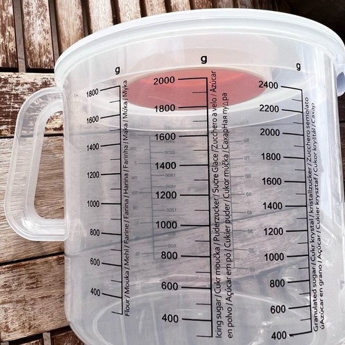 Measuring mixing jug 3 liters with lid and measurement new