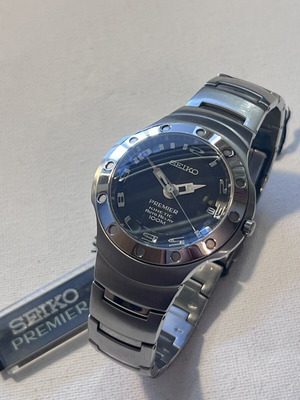 Seiko Kinetic Auto Relay 39mm ρολόι χειρός σαν καινούργιο, μαύρο