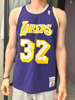 Los Angeles Lakers NBA vintage Magic Johnson jersey like new