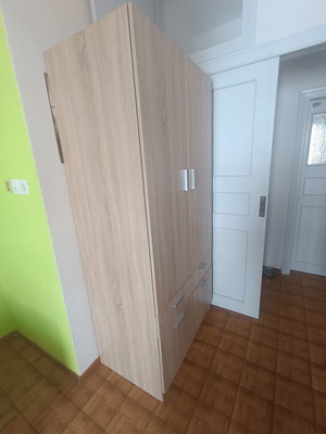 Ντουλάπα ρούχων σαν καινούργιο 198x90x56 εκ.