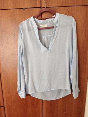 Pull & Bear turquoise shirt size S like new