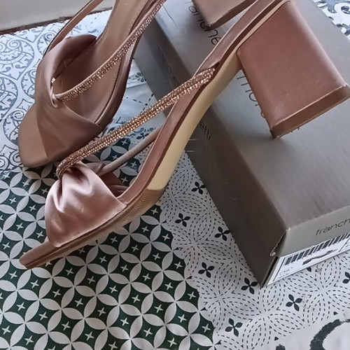 Voi & Noi satin sandals size 36, heel height 6cm, new