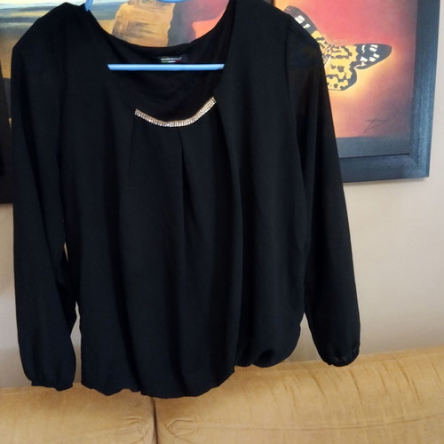 Black blouse like new with silver detail, sizes L to 2XL