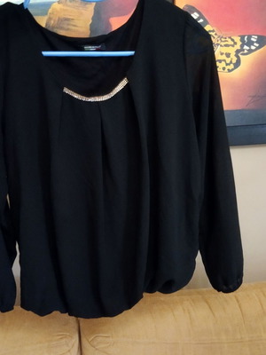 Black blouse like new with silver detail, sizes L to 2XL