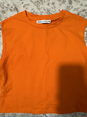 Zara crop top like new, orange, size S