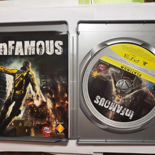 Infamous Platinum Edition for PlayStation 3 like new