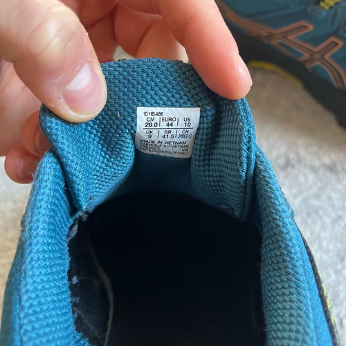 Asics Gel-Venture 9 athletic shoes used, size 44, blue