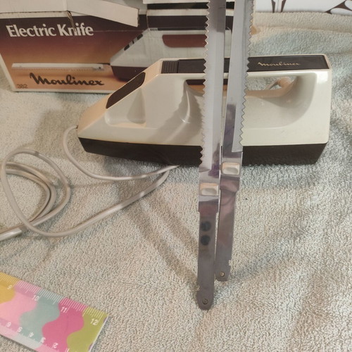 Vintage Moulinex 382 electric kitchen knife used, with original box