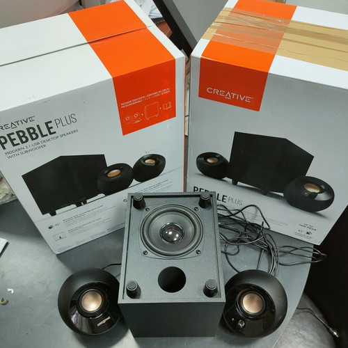 Creative Pebble Plus 2.1 8W RMS speakers new