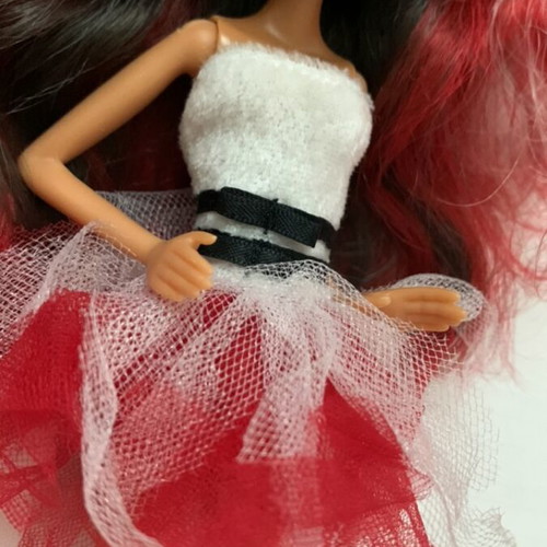 La Dee Da Fairytale Doll Sloane like new