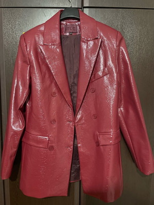 Vinyl blazer Trilogy burgundy like new