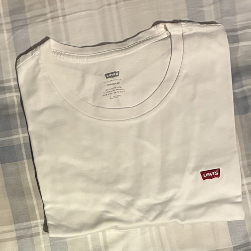Levi's white t-shirt like new, size XL