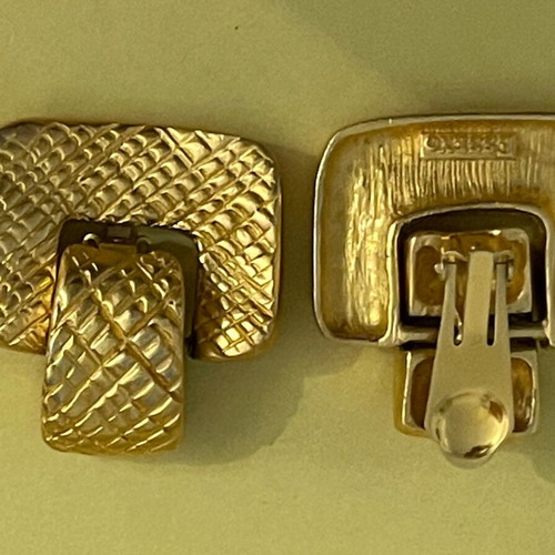 Essex Branded Collectible Clip Earrings New Large Impressive