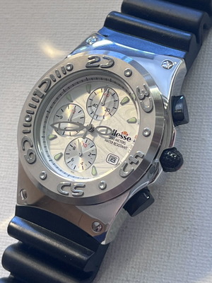 Ellesse Chrono 43mm like new, silver, aftermarket strap