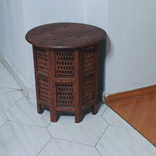 Carved folding table like new, Moroccan origin, octagonal 45cm