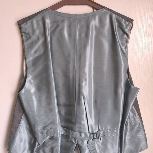 Handmade men's three-piece suit like new, gray