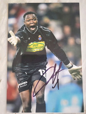 Authentic Carlos Kameni autograph like new