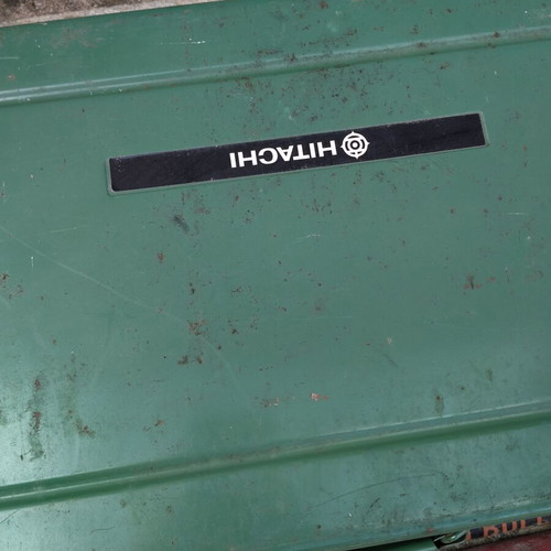 Hitachi compressor like new with 2 chisels