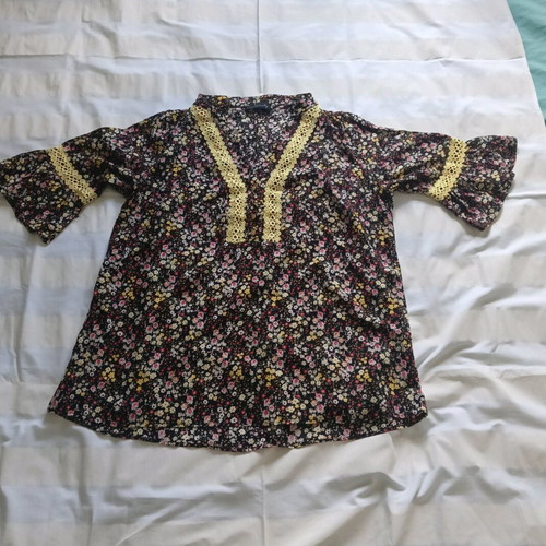 Cossinelle blouse like new, floral design, size XL