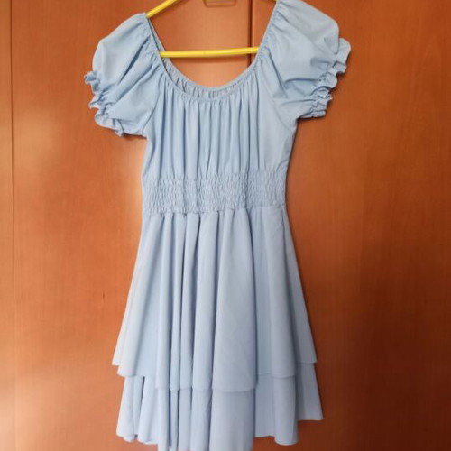 Mini dress like new in soft blue with puff sleeves